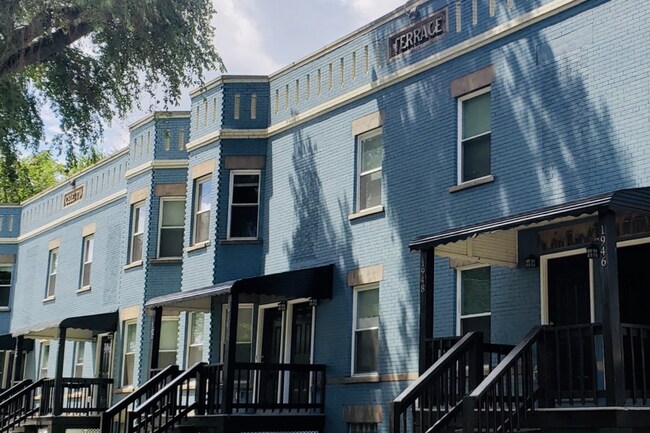 Primary Photo - 1954 W 65th St