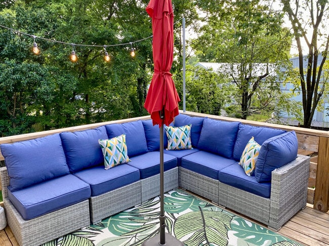 Building Photo - 4274 4th Ave S