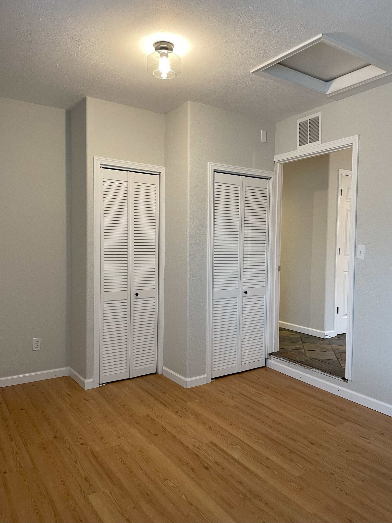 Bonus room (4th bedroom). Has outdoor access. - 8717 NE Webster St