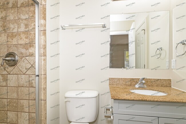 Building Photo - 4938 Tulip Tree Ln