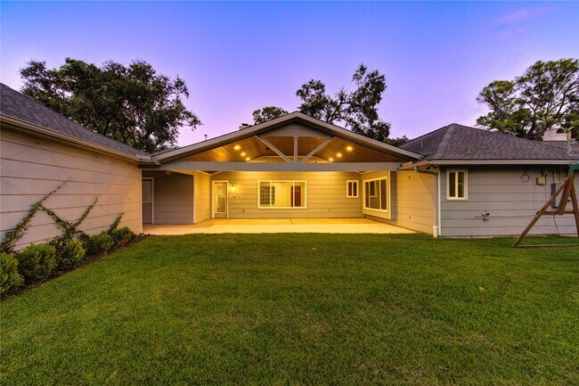 Building Photo - 2523 Anniston Dr