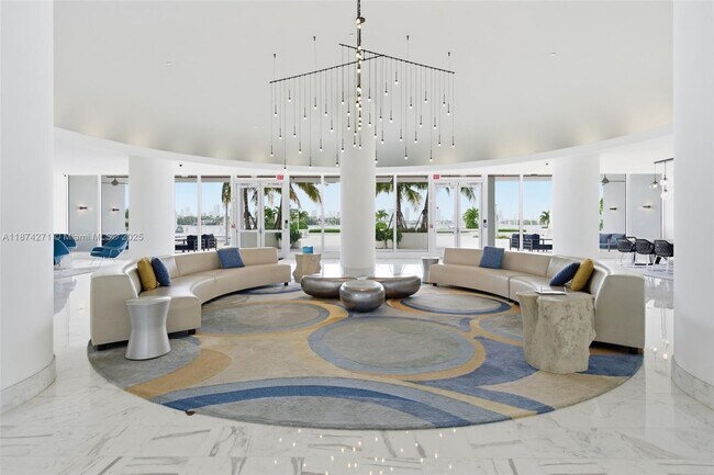 Building Photo - 1000 West Ave