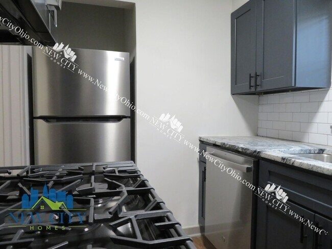 Building Photo - Newly Renovated Apartment Building