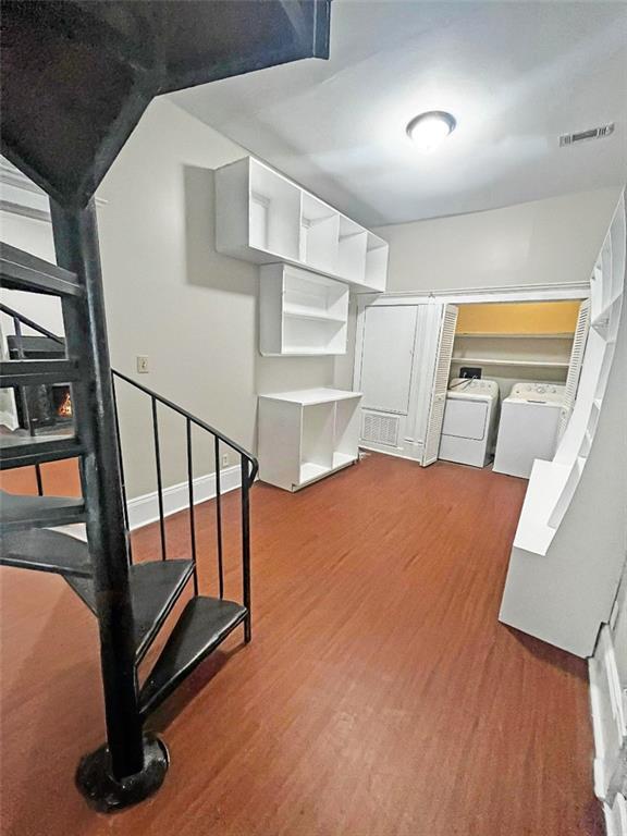 Building Photo - 433 Park Ave SE