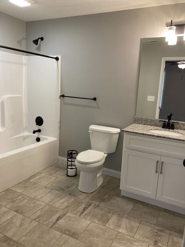 Building Photo - 116 Legacy Ct