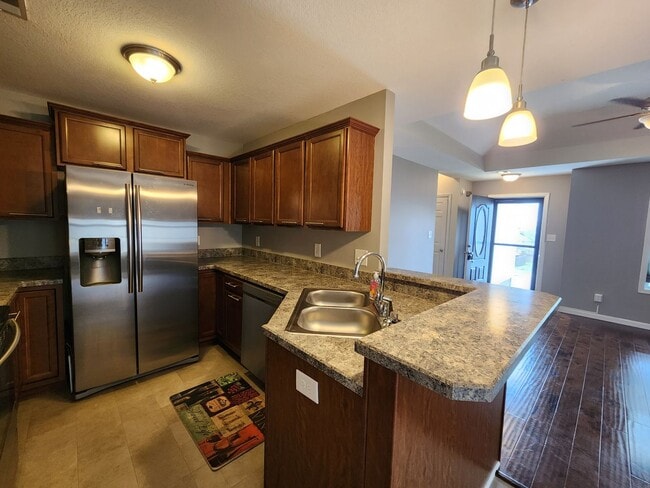 Building Photo - Welcome Home!