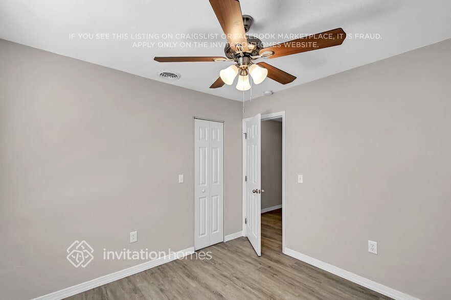 Building Photo - 3028 Ridgeway Ave