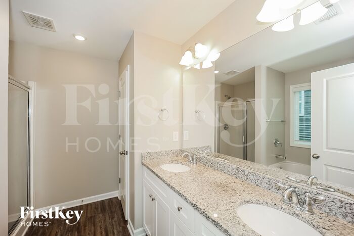 Building Photo - 203 Preserve Dr