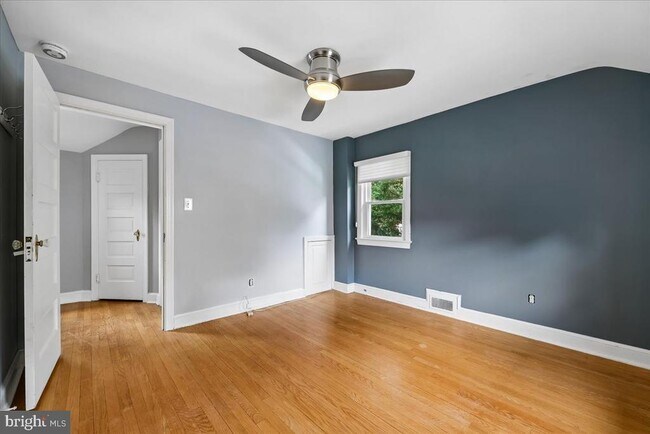 Building Photo - 4525 N Chelsea Ln