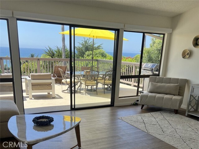 Building Photo - 11813 Ellice St