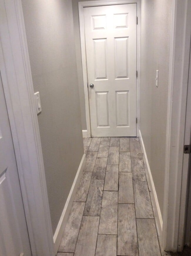 Building Photo - Lovely 3 Bdrm+ -  2 story home in Tacoma! ...