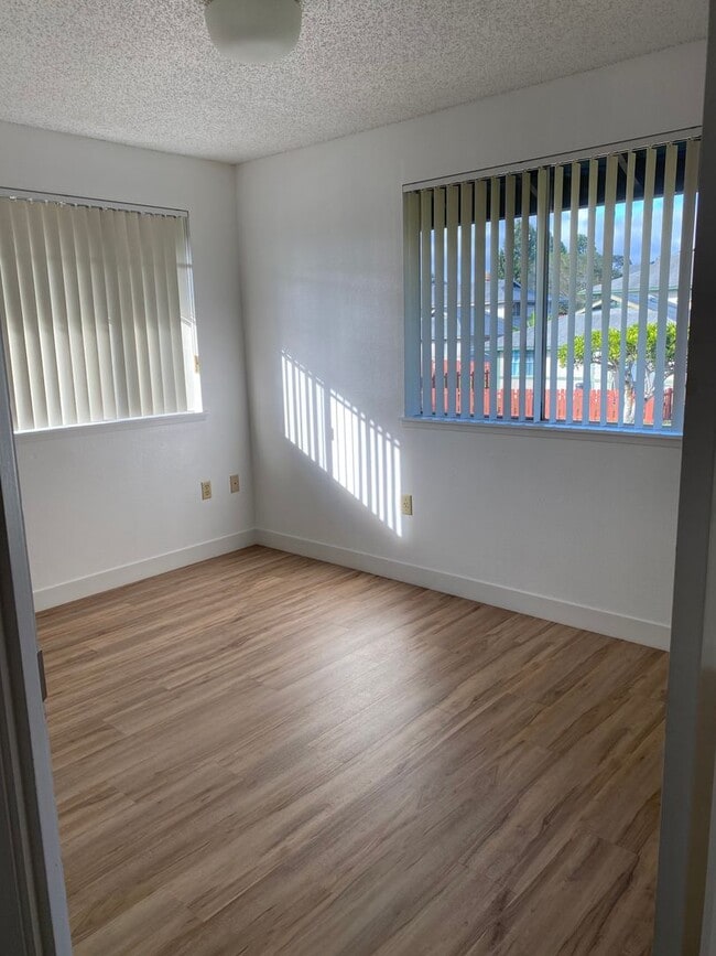 Building Photo - Kuulako - Mililani Mauka 2-BR, 2-BA, 2-Parking