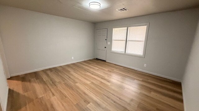 Building Photo - Comfortable Brick Home with a Huge Yard