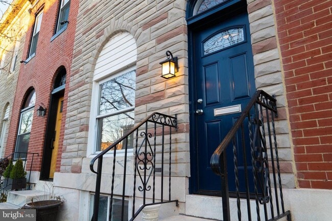 Building Photo - 23 N Potomac St