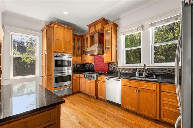 Building Photo - 787 Flat Shoals Ave SE