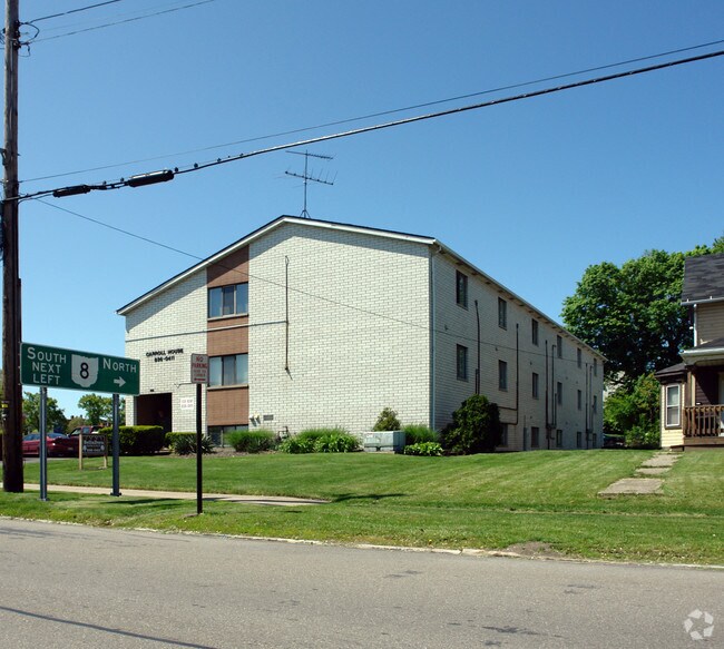 Carroll Street Apartments 525 Carroll St Akron OH 44304 Apartment