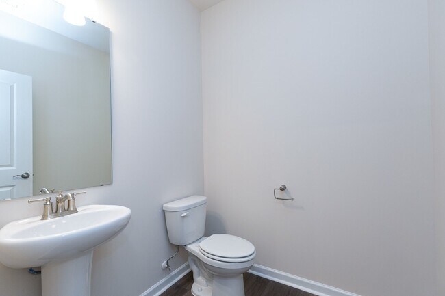 Building Photo - 237 Ribbon Rail St