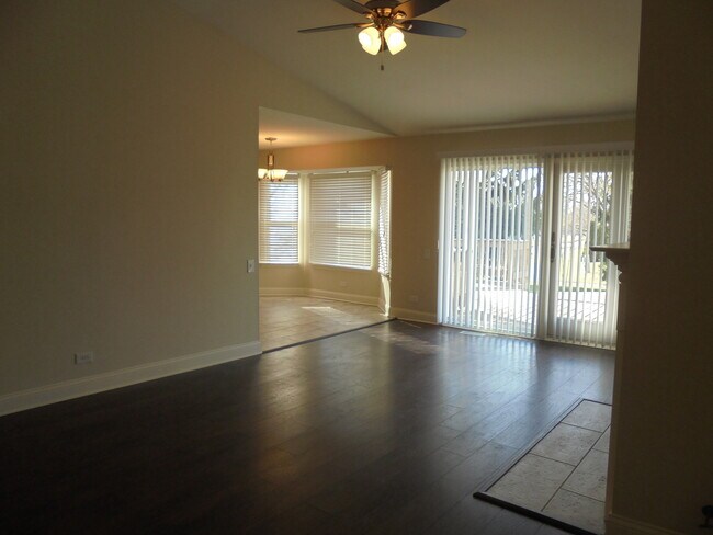 Building Photo - 1534 St Andrews Cir