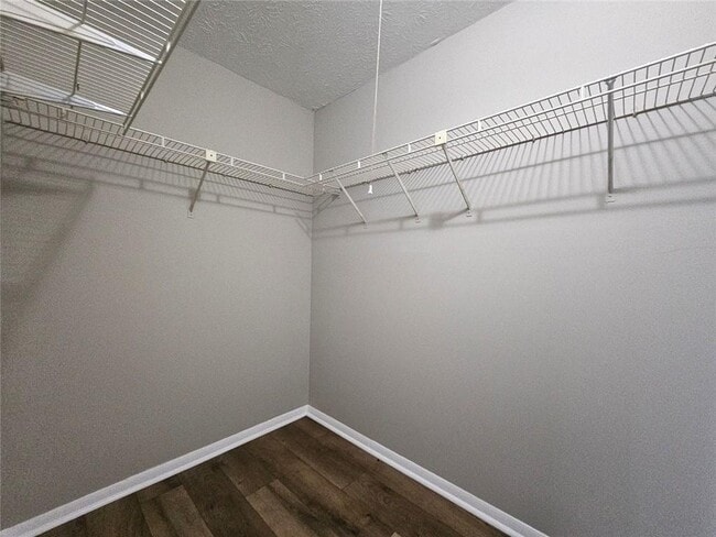 Building Photo - 400 Sheringham Ct