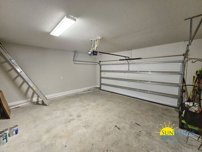 Building Photo - Spacious 5-Bedroom Home in Desirable Peach Creek, Minutes from the Beach!
