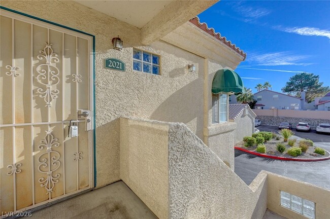 Building Photo - 2251 Wigwam Pkwy