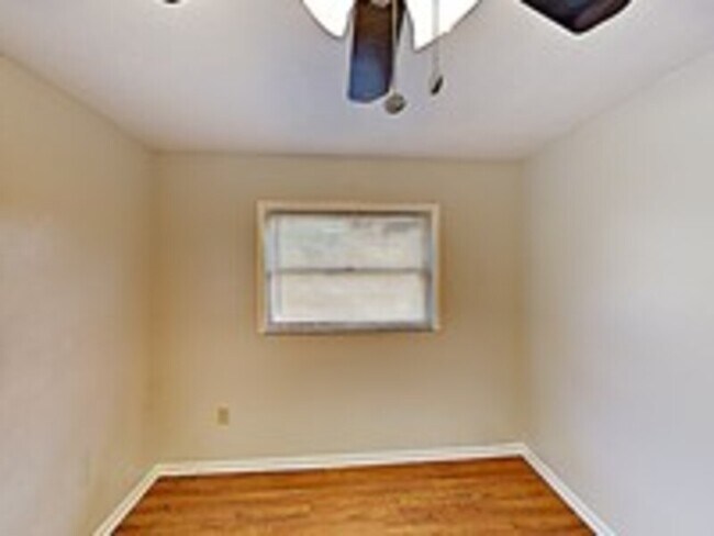 Building Photo - 6505 Ambassador Dr