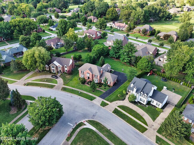 Building Photo - 711 Bedfordshire Rd