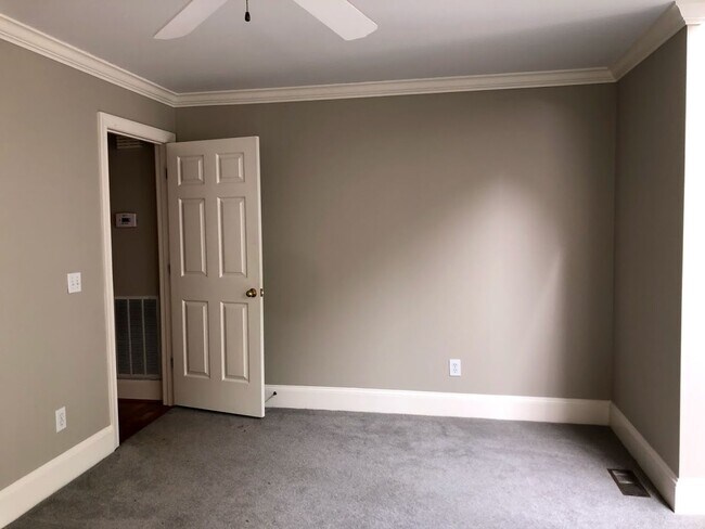 Building Photo - Porters Neck Plantation / Futch Creek Rd