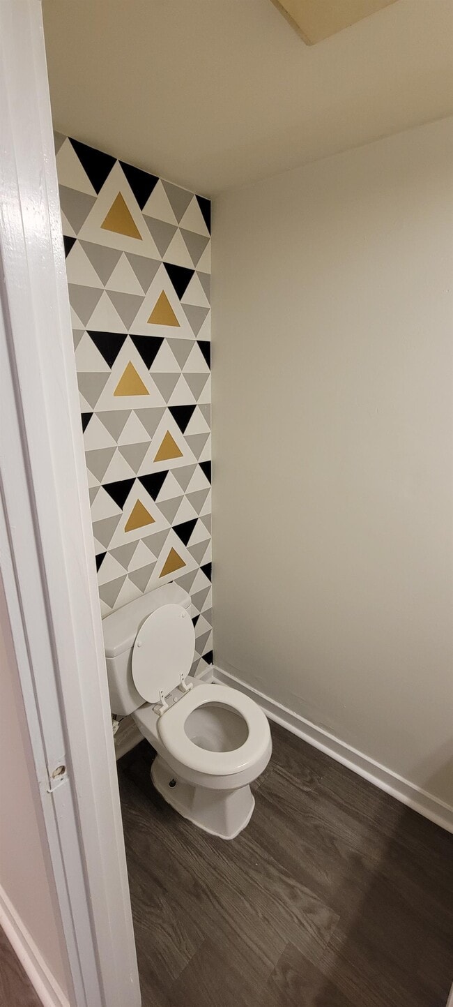 Building Photo - 1055 Quinn St