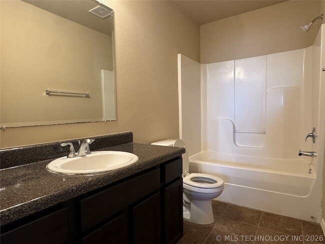 Building Photo - 14780 S Fern Pl