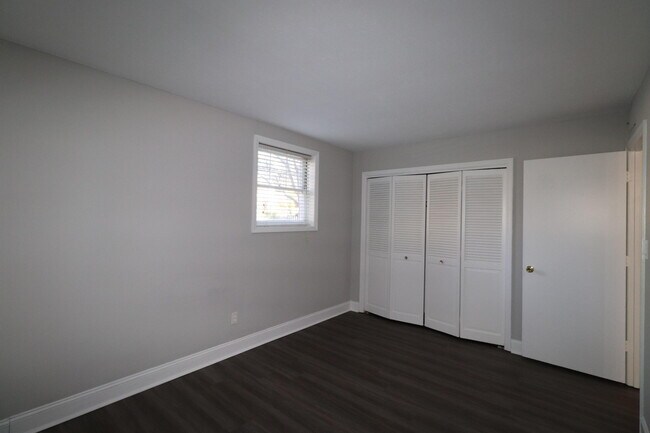 Building Photo - 175 Malabu Dr