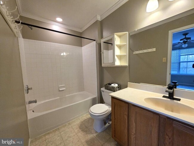 Building Photo - 347 Glenn Rose Cir