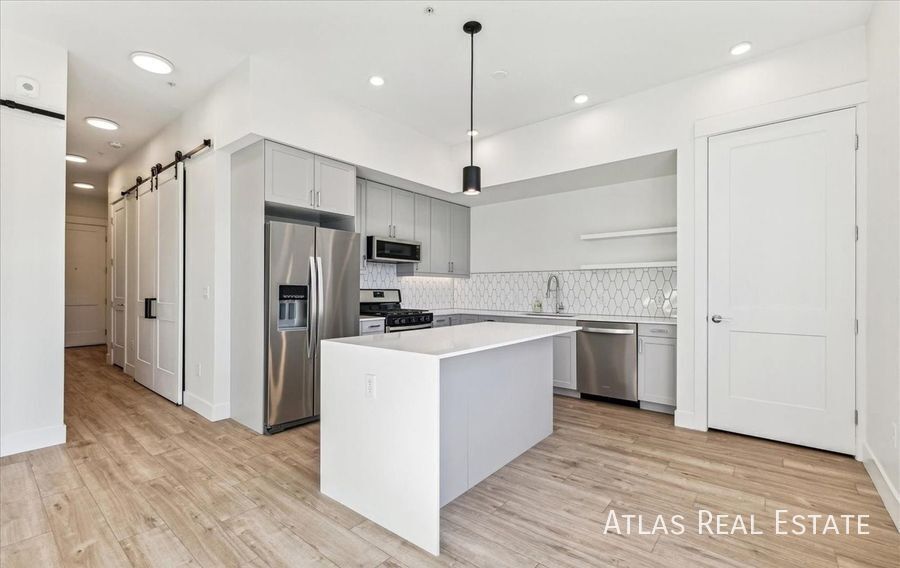 Building Photo - 2876 W 53rd Ave
