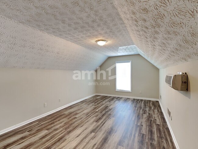 Building Photo - 2085 Morgans Run Trl