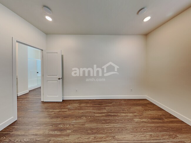 Building Photo - 5126 W White Ash Ct