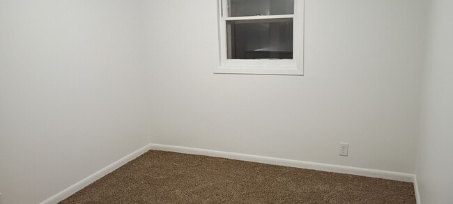 Building Photo - 718 Rice St