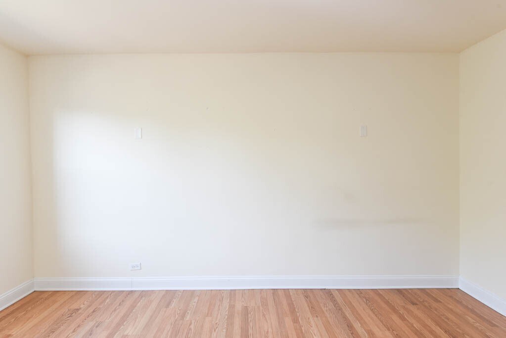 Building Photo - 2600 N Kimball Ave