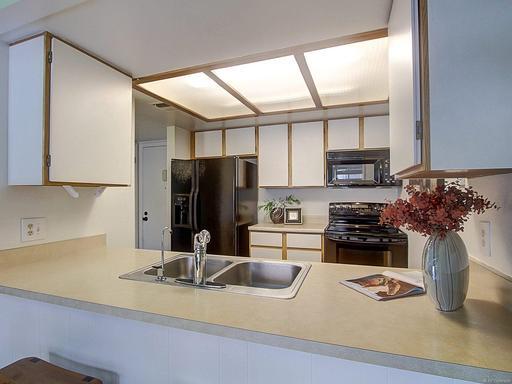 Building Photo - 4866 S Dudley St