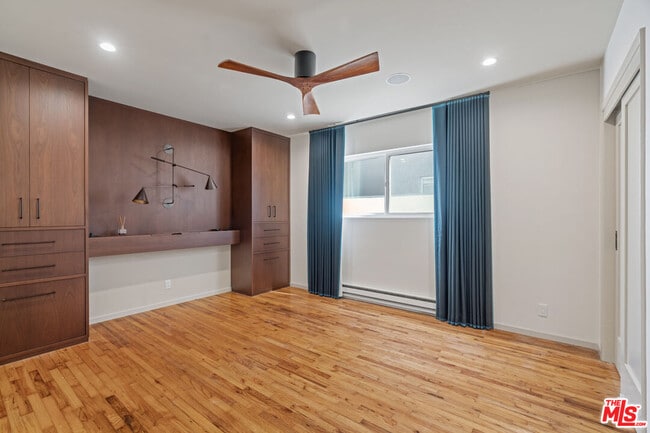 Building Photo - 27 18th Ave