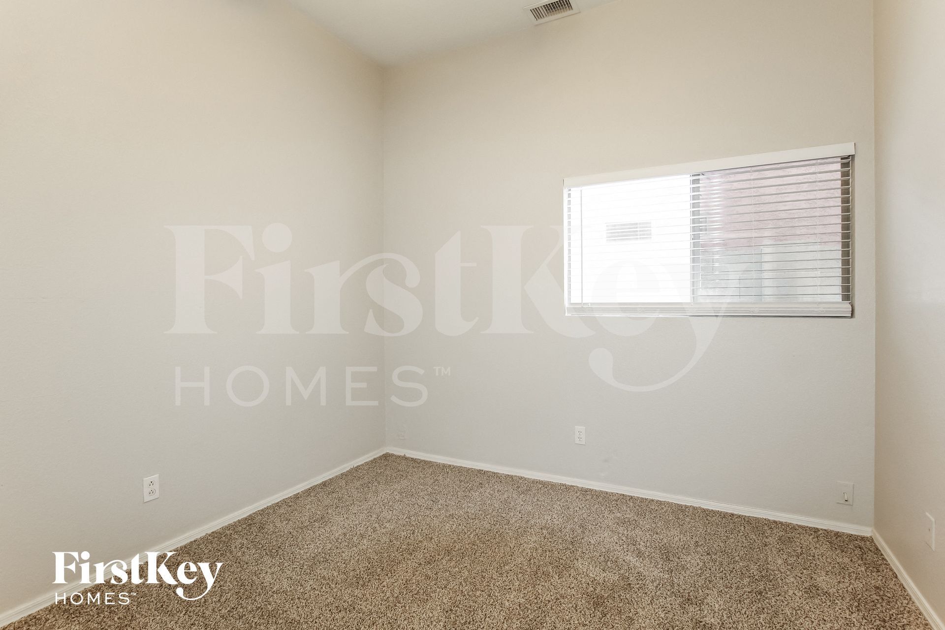 Building Photo - 15243 N 66th Dr