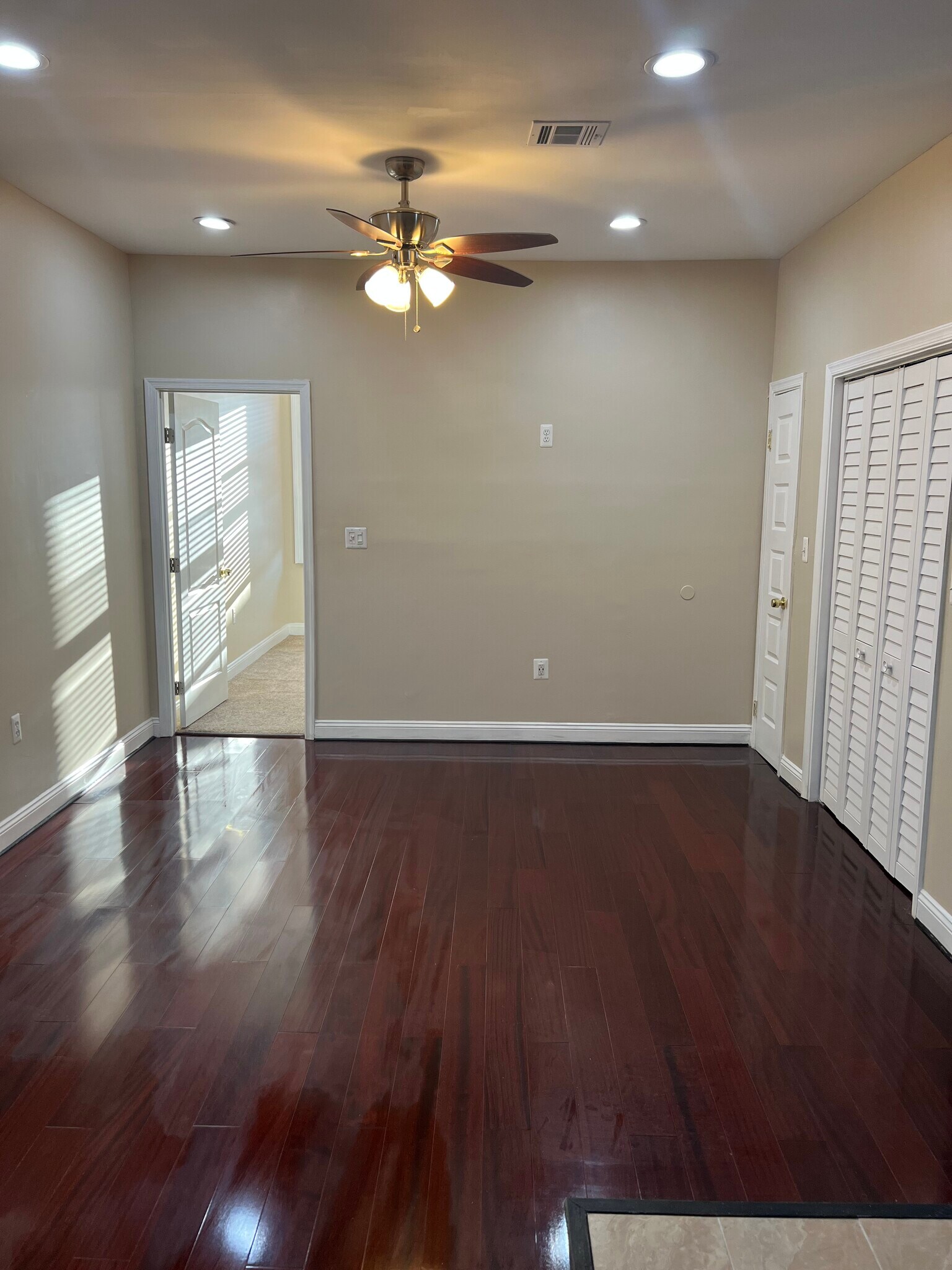 Building Photo - 1823 Madison Ave