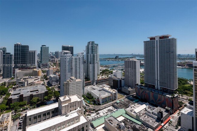 Building Photo - 151 SE 1st St