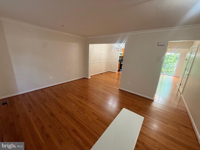 Building Photo - 4805 Springmaid Ln