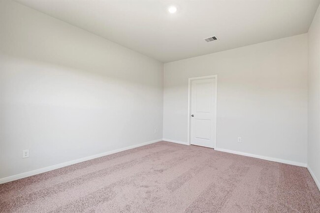 Building Photo - 412 Polly Grv Dr