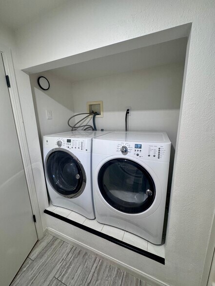Laundry - 1891 Bennett Meadows Ln