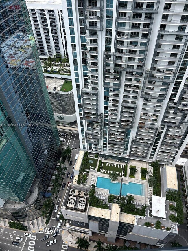 Building Photo - 300 Biscayne Blvd Way