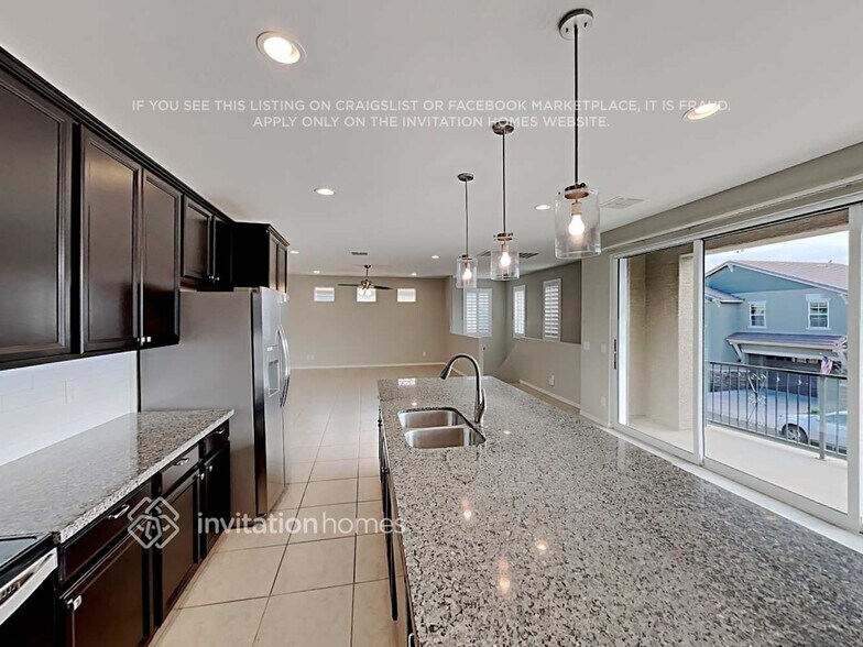 Building Photo - 4282 E Toledo St