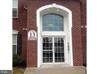 Building Photo - 1321 Sierra Dr