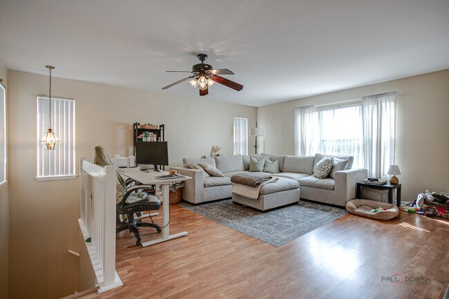 Building Photo - 1401 Orleans Dr