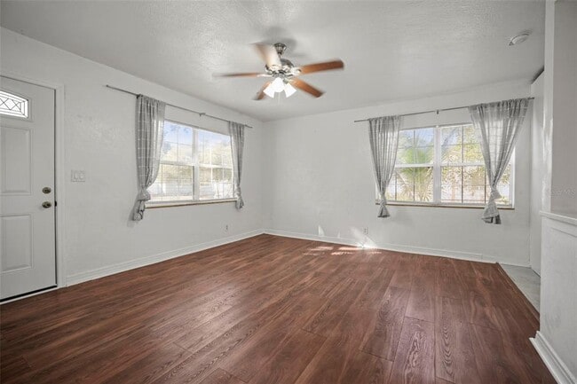 Building Photo - 1511 35th Ave N